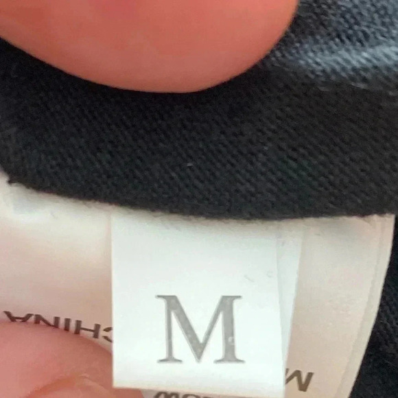 🆕Black Ruched Sleeveless Dress M🆕 - Picture 7 of 9